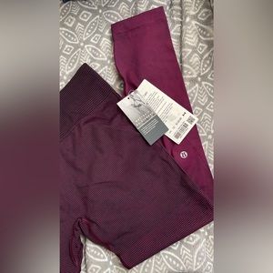 Lululemon EBB Train Tight Leggings